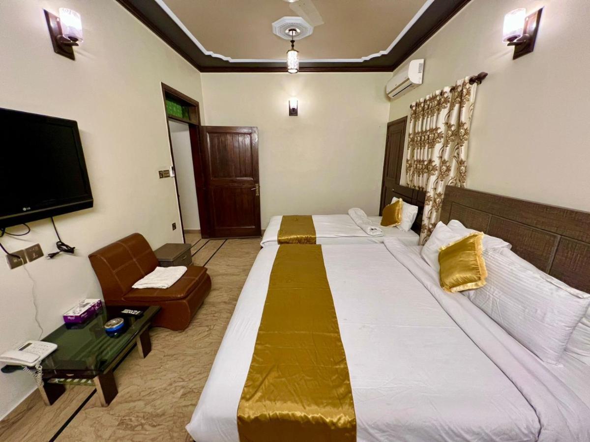 Luxury Living Rooms Near Agha Khan, Millennium, Nueplex Карачи Номер фото